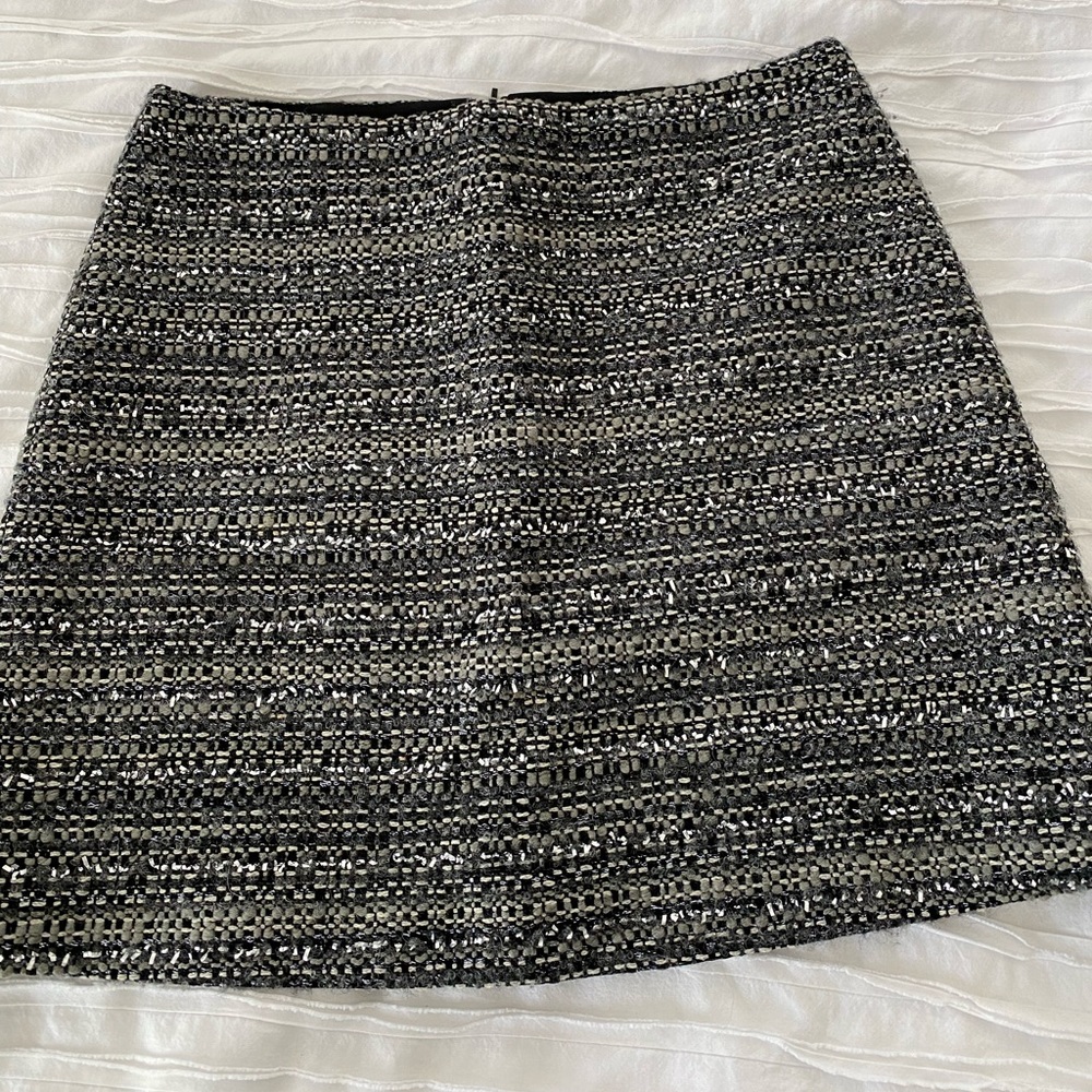 Tory Burch tweed mini size 4